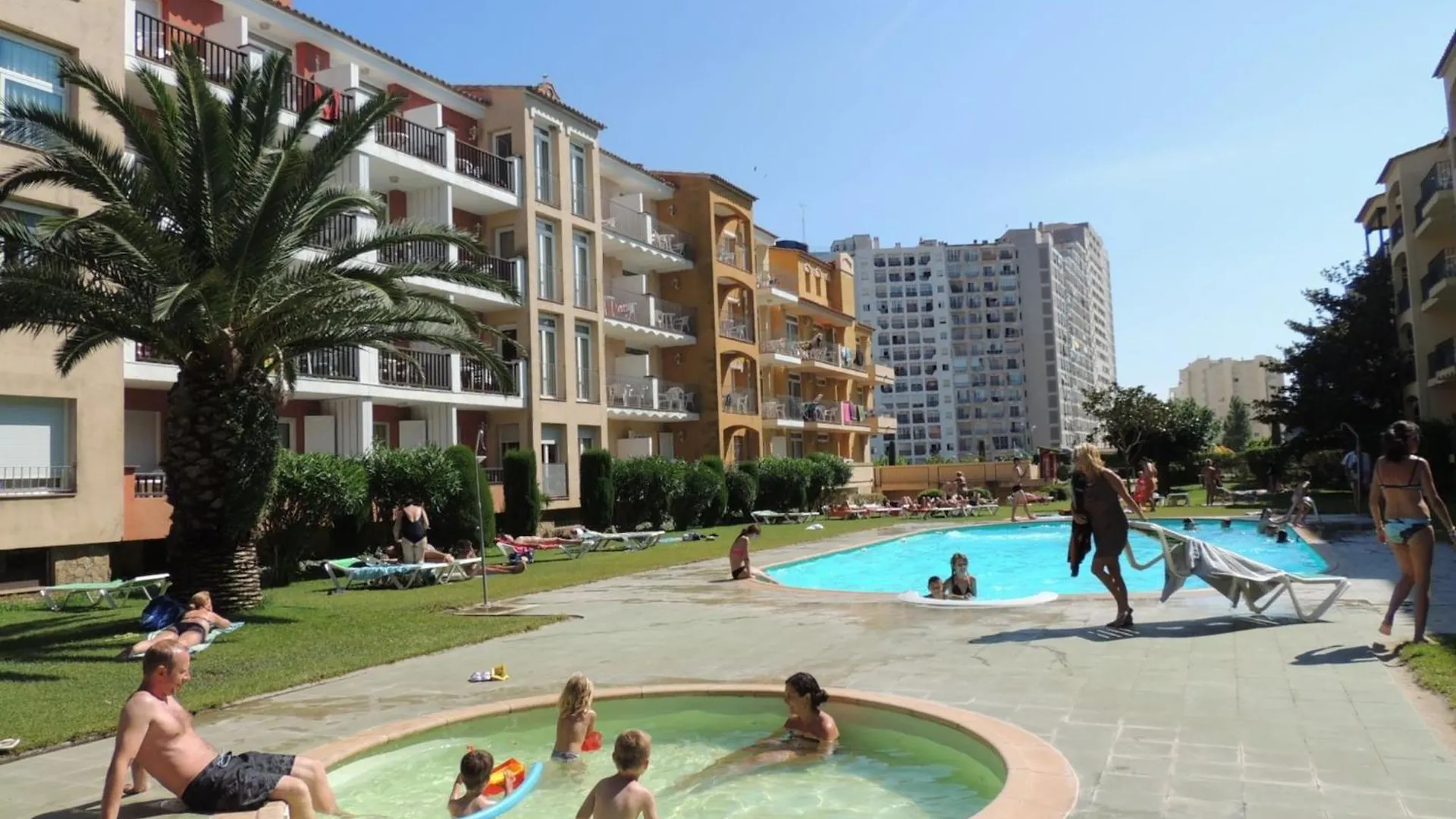 Beautiful Apartment With View Empuriabrava 0*,  Španělsko